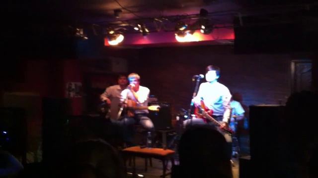 АЙКИDО - Осенний вечер (полуакустика в Vinyl Story Club 18.05.2012) смотреть онлайн