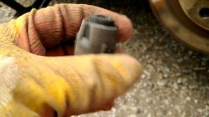 Как поменять стойки стабилизатора на Рено Логан, Рено Сандеро, Лада Ларгус, Дачия Логан