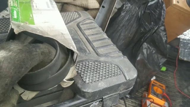 Пропала зарядка | Замена щёток (реле регулятор) газель ЗМЗ 406 смотреть онлайн