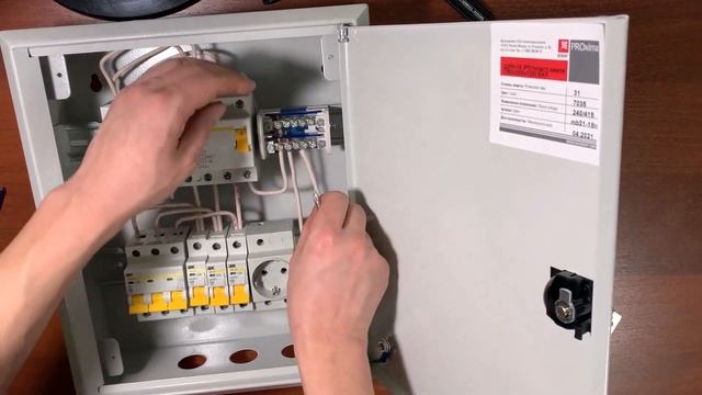 Как собрать трехфазный щит на 380 своими руками смотреть онлайн