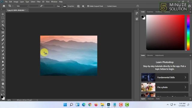 How to Crop Images on Photoshop 2023 (Quick & Easy) смотреть онлайн