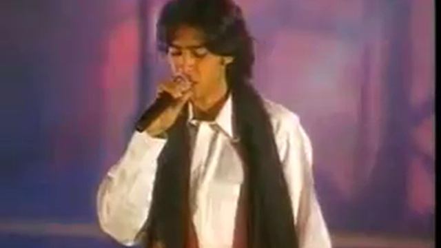 Teri Soorat live By Shehzad Roy.MP4 смотреть онлайн