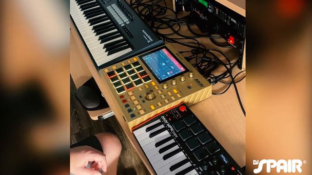Live Beat Making On The AKAI MPC ONE! MPC 2.1 Update! смотреть онлайн
