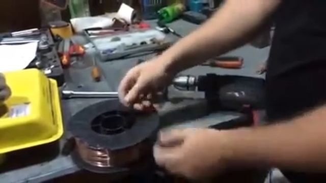 Перемотка проволоки с катушки 5 кг на 1 кг