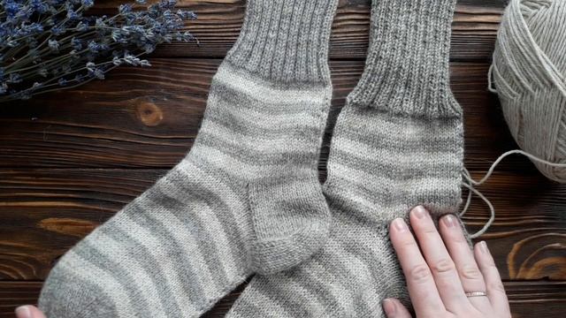 Украина vs Финляндия. Из чего вязать носки? Обзор пряжи Vivchari и Novita. смотреть онлайн