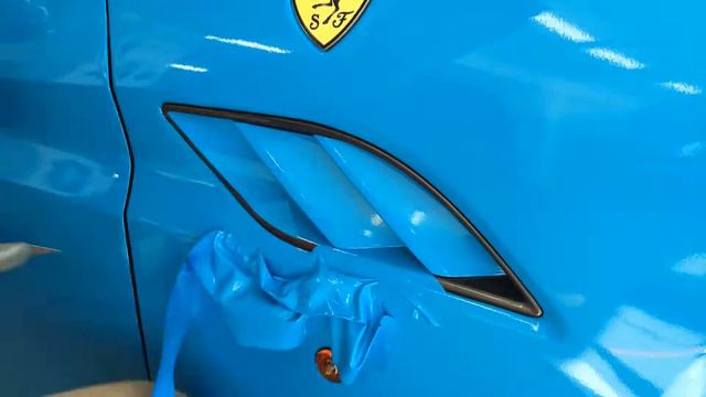 Ferrari California - Avery Supreme film wrap install - fender side vent смотреть онлайн