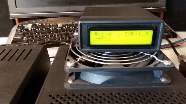 Работа измерителя КСВ и мощности 100/1000Вт смотреть онлайн