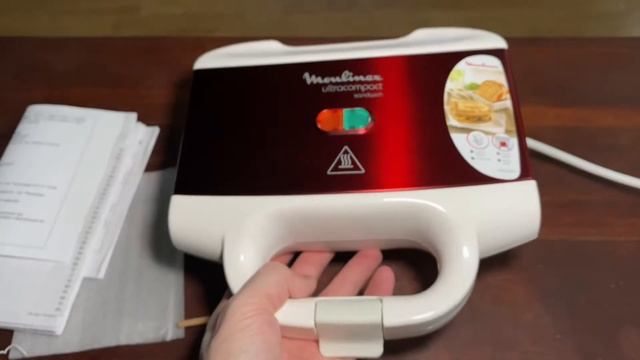 Обзор на красивый сэндвич-тостер Moulinex Ultracompact SM159530 смотреть онлайн