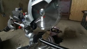 Какую торцовку выбрать?  Купил торцовочную пилу Metabo kGS 256. Обзор и распаковка.