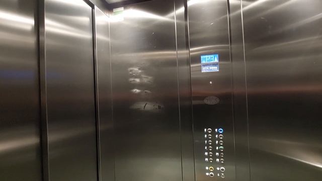 3 2010 OTIS GeN2 lifts in El Corte Inglés shopping centre in Tarragona смотреть онлайн