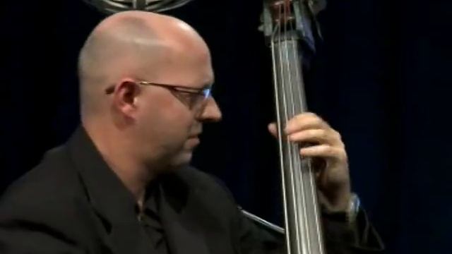 Jazz Instrumental - Brazilian musician - Jazz music lounge - Brasil jazz trio - Piano - bass - drum смотреть онлайн