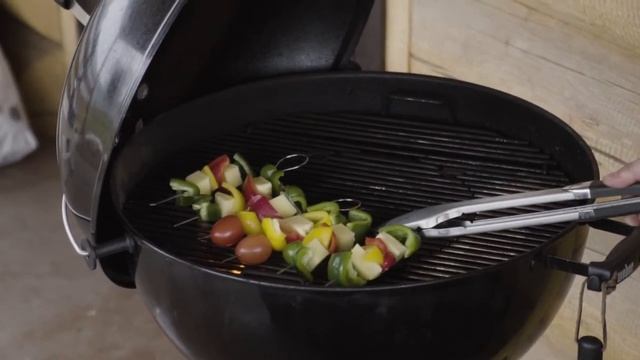 Шашлык из овощей и сыра! На гриле смотреть онлайн