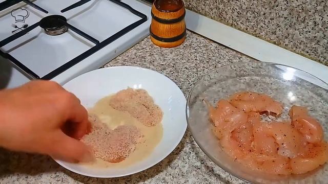 СОЧНАЯ КУРИНАЯ ГРУДКА В СУХАРЯХ Просто Быстро и Очень Вкусно смотреть онлайн