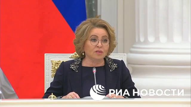 Матвиенко сделала замечание министру просвещения Кравцову за опоздание смотреть онлайн