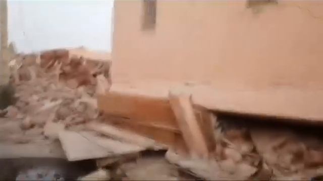 До 2012 человек возросло число жертв землетрясения в Марокко. смотреть онлайн