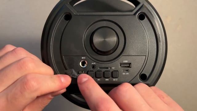 Комплектация и внешний вид GINZZU GM-220 смотреть онлайн