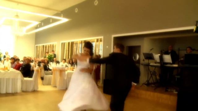 pierwszy taniec Angeliki i Sebastiana Stara Stołówka смотреть онлайн