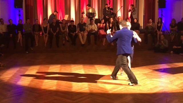 Ariadna Naveira & Fernando Sanchez con Solo Tango Orquesta - Part. IV смотреть онлайн