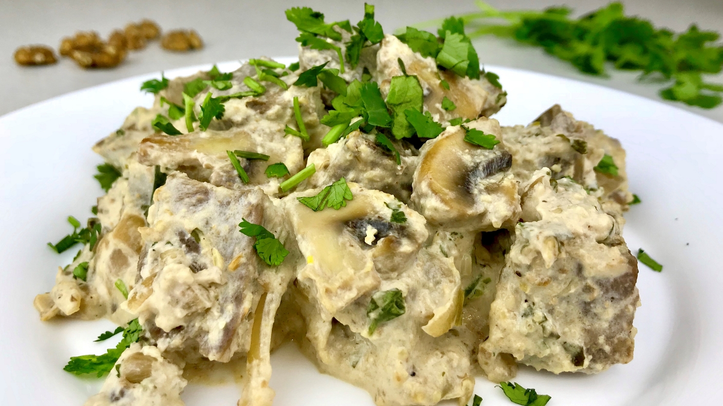 Язык по-кавказски. Рецепт. Как вкусно приготовить говяжий язык.mp4 смотреть онлайн