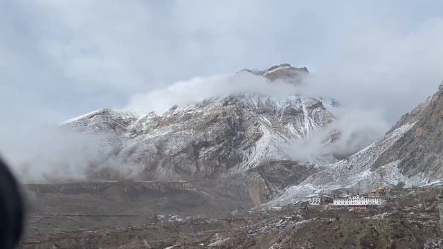 НЕПАЛ 2023. Закат в Гималаях! О ценности простых вещей. / NEPAL 2023, Muktinath, Mustang смотреть онлайн