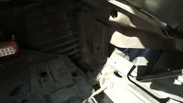 украли фару и поломали площадку Porsche Cayenne 4.5 смотреть онлайн