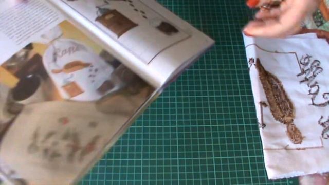 Мои творческие процессы на сегодня, стегаю одеяло (осталось чуть-чуть), вышиваю. смотреть онлайн