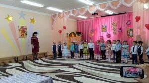 Барабан висит на ленте,у окошка на стене,песни 2-4года,садик