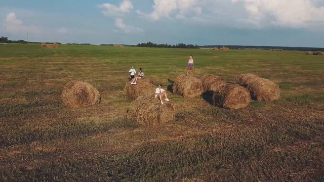 Этюд со стогами сена смотреть онлайн