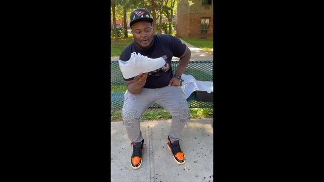 Nike Air Force 1 Low White Supreme смотреть онлайн