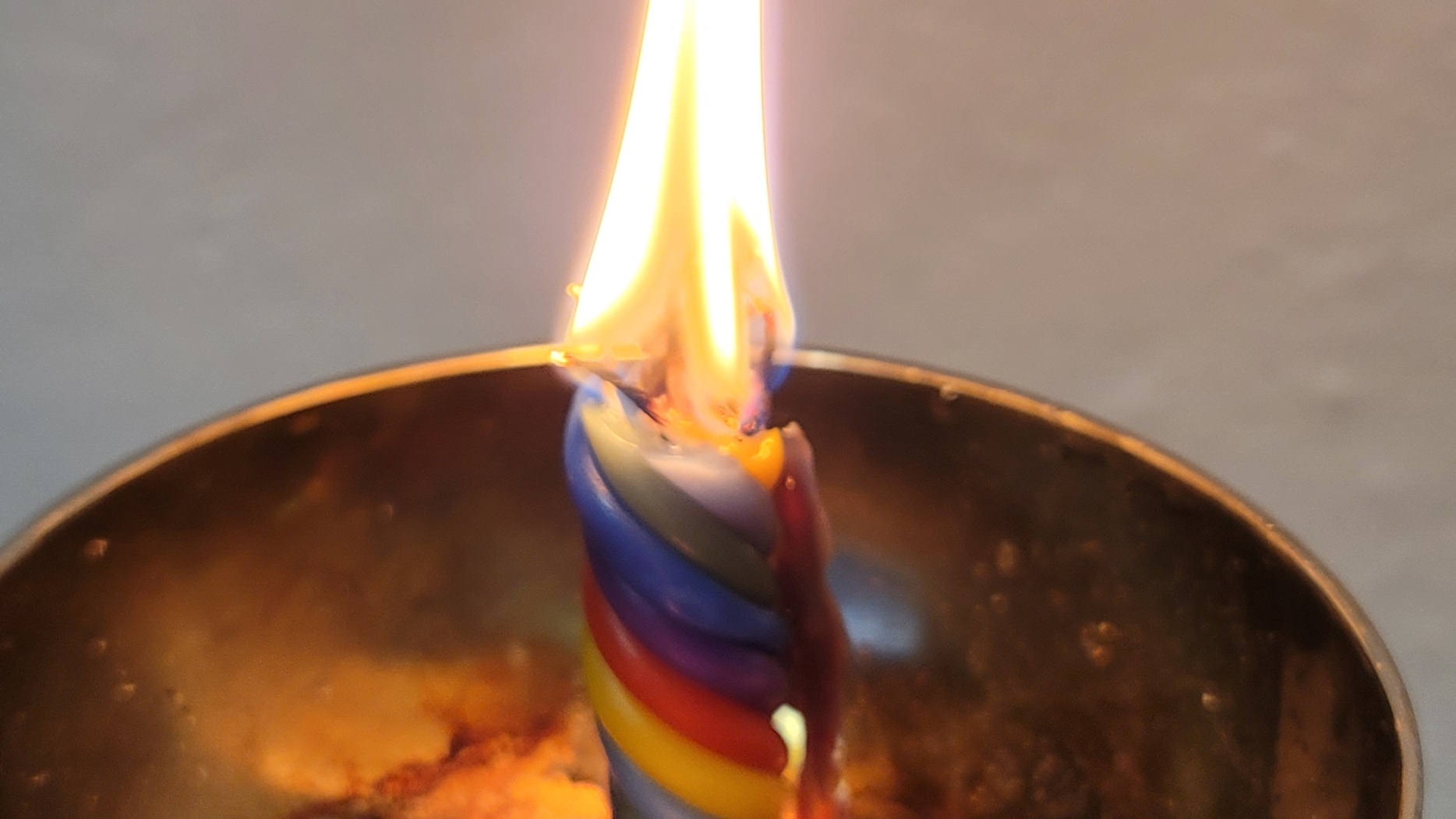 Как горит свеча на очистку 7 чакр смотреть онлайн