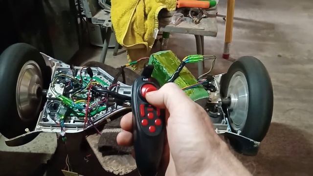 Гироскутер и радопульт HOTRC 600.