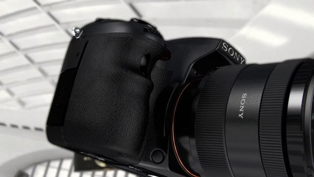 Sony Alpha A77 смотреть онлайн