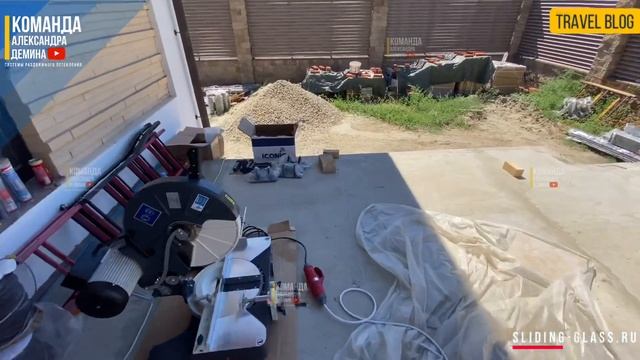 Монтаж стеклянной крыши Зимний сад и безрамного раздвижного остекление на террасе или веранде смотреть онлайн