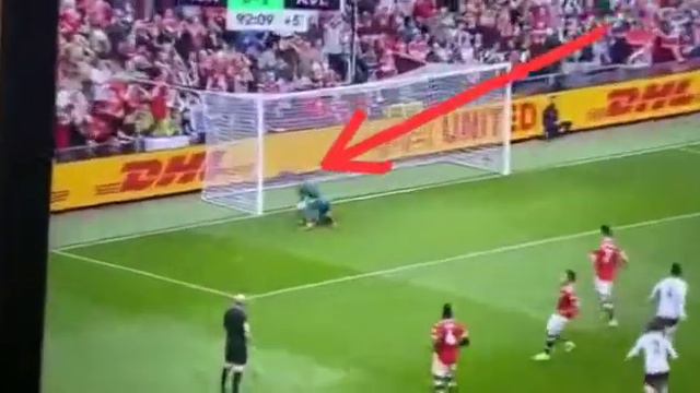 Martinez's reaction after the penalty shoot out by Bruno Fernandes смотреть онлайн