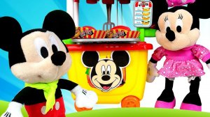 Игрушки Микки Маус готовят обед. Видео для детей герои Дисней. Микки и Минни Маус на русском языке