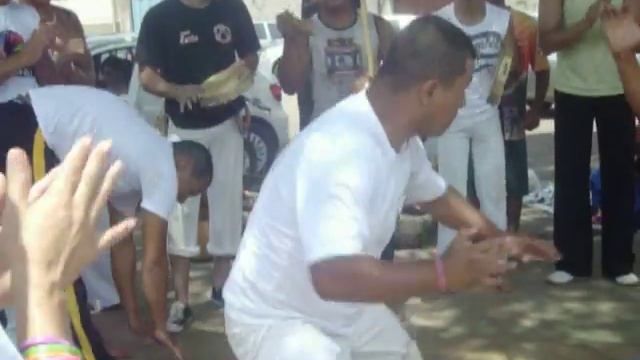 Roda de Capoeira - Aniversário do Mestre Washington 4 смотреть онлайн