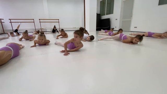 Урок Contemporary (6-7 лет)