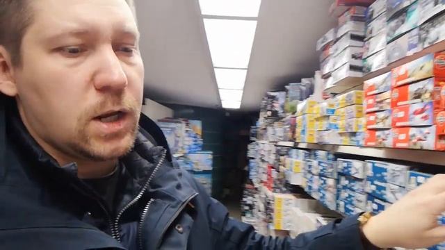 Werken, Spielen, Schenken. Часть 1. Магазин для моделистов в Берлине. смотреть онлайн