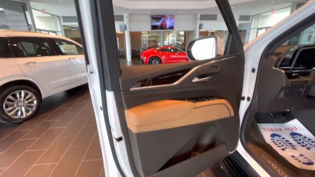 23031 2023 Cadillac Escalade Prem Lux at Heritage Cadillac смотреть онлайн