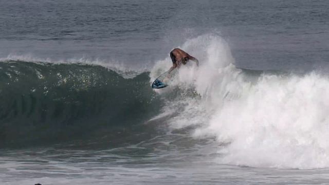 2 days at Echo Beach - BALI смотреть онлайн