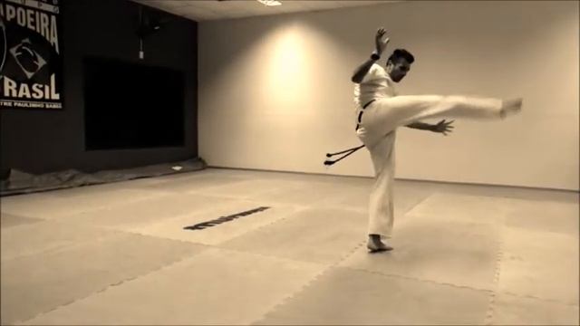 Au Chibata - Mestre Pica Pau смотреть онлайн