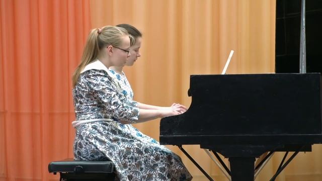 Прокофьев - Отъезд Золушки на бал, в исполнении Нестеренко Марии и Козловой Анны смотреть онлайн