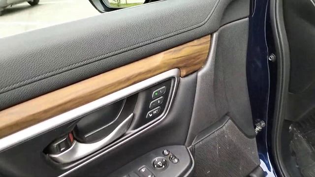 Honda CR-V, 2018 г 104 400 км, 2.4, CVT (186 л.с.), внедорожник, полный, бензин смотреть онлайн