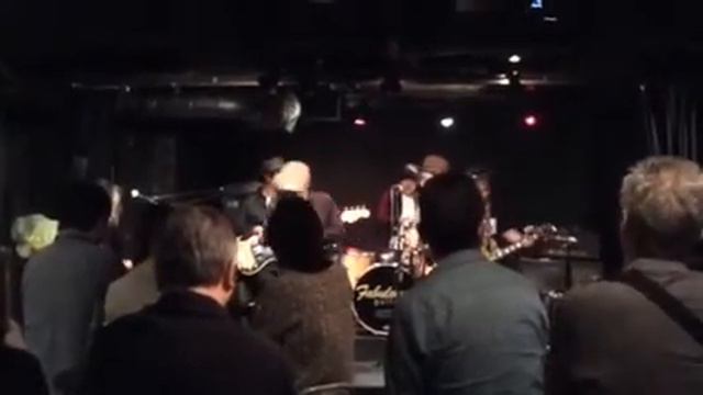 Caldonia!!　　 Ｕ.Ｔ&Ｍｅｒｉｋｅｎ Ｓｏｕｌｓ　ｌｉｖｅ ａｔ Fabulous Guitars смотреть онлайн