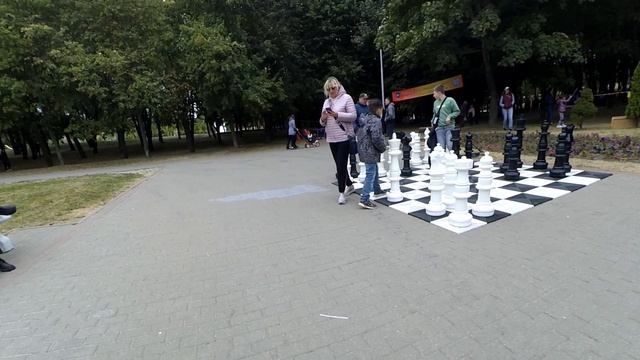 Парк 60 лет октября, сш 136, 2022год.mp4