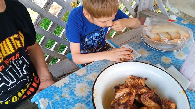 В деревне у родителей смотреть онлайн