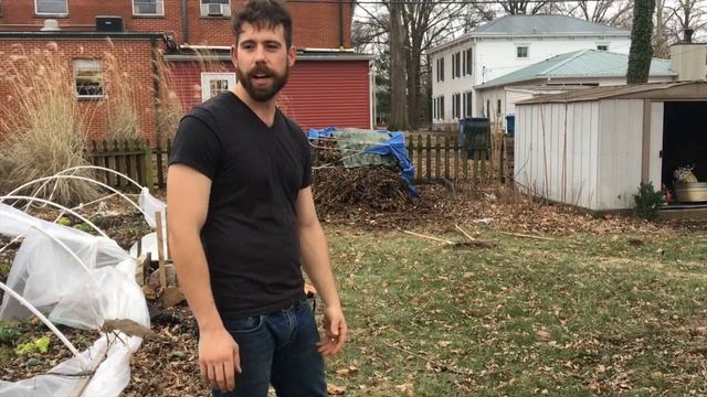 Composting and Karate Kicks@4:33!!! смотреть онлайн