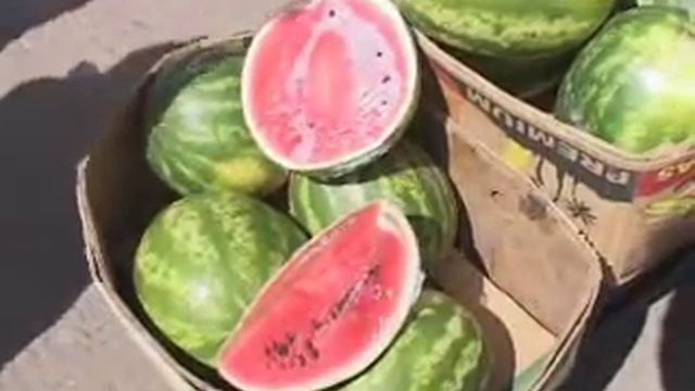 Ну «очень сладкие арбузы» смотреть онлайн