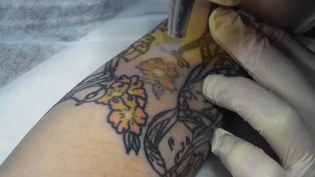 Удаляем татуировки в студии Inkwell смотреть онлайн