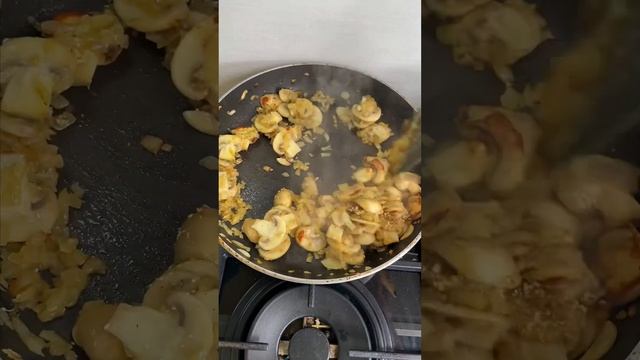 Сирний суп з грибами, індичкою та сухариками